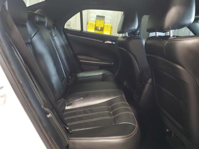 Photo 10 from auction – 2019 CHRYSLER 300 S with VIN 2C3CCABG1KH516181