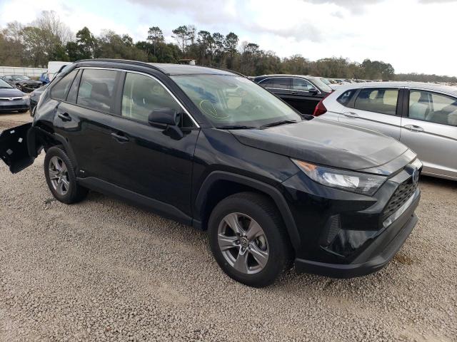 Photo 4 from auction – 2022 TOYOTA RAV4 LE with VIN JTMLWRFV9ND153334