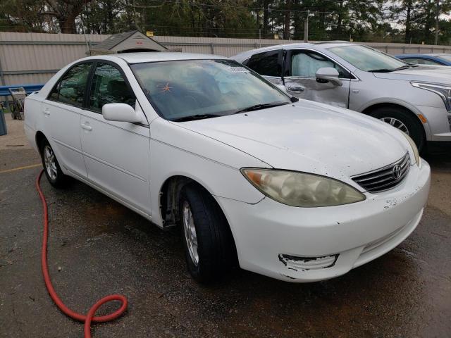 Photo 4 from auction – 2005 TOYOTA CAMRY LE with VIN 4T1BF32K45U615220