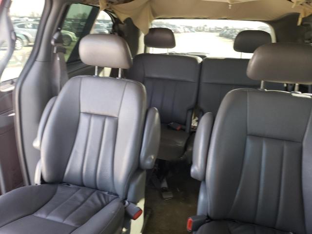 Photo 10 from auction – 2004 CHRYSLER TOWN & COU with VIN 2C4GP54LX4R611743