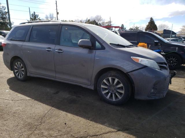 Photo 4 from auction – 2018 TOYOTA SIENNA XLE with VIN 5TDDZ3DC8JS206100