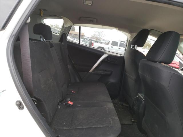 Photo 11 from auction – 2015 TOYOTA RAV4 LE with VIN JTMBFREV0FJ050321