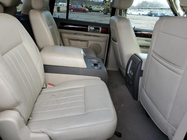 Photo 10 from auction – 2004 LINCOLN NAVIGATOR with VIN 5LMFU28R94LJ08711