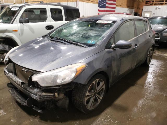 KIA FORTE EX 2016 with VIN KNAFX5A82G5547627 - Photo from auction