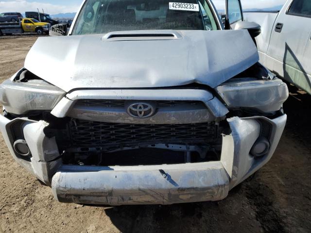 Photo 12 from auction – 2016 TOYOTA 4RUNNER SR with VIN JTEBU5JR2G5280455