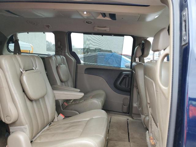 Photo 11 from auction – 2014 CHRYSLER TOWN & COU with VIN 2C4RC1CG8ER204099