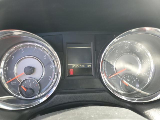 Photo 9 from auction – 2014 CHRYSLER TOWN & COU with VIN 2C4RC1BGXER243018