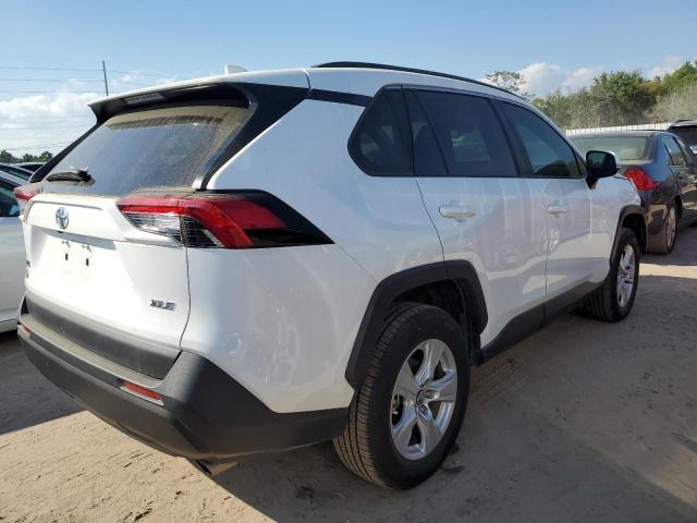 Photo 3 from auction – 2019 TOYOTA RAV4 XLE with VIN 2T3W1RFV8KC005168