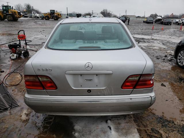 Photo 6 from auction – 2001 MERCEDES-BENZ E 320 with VIN WDBJF65J61B198739