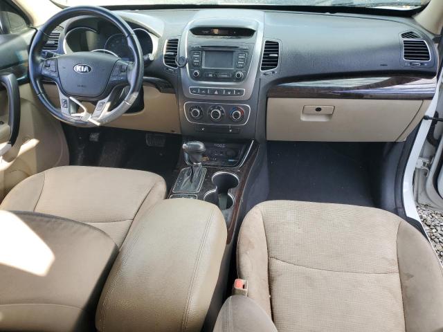 Photo 8 from auction – 2015 KIA SORENTO LX with VIN 5XYKTCA66FG561925