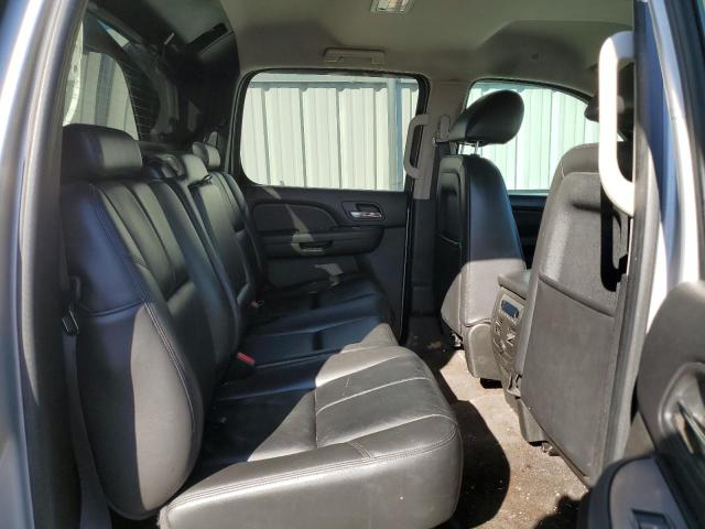 Photo 10 from auction – 2011 CHEVROLET AVALANCHE with VIN 3GNTKFE31BG179619