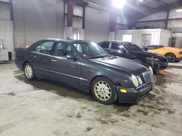 Photo 4 from auction – 2000 MERCEDES-BENZ E 320 with VIN WDBJF65J5YB108944
