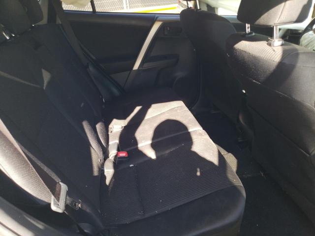 Photo 11 from auction – 2015 TOYOTA RAV4 LE with VIN JTMBFREVXFJ015124