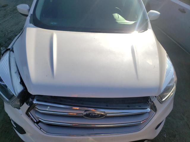 Photo 12 from auction – 2017 FORD ESCAPE SE with VIN 1FMCU9GD1HUD88970