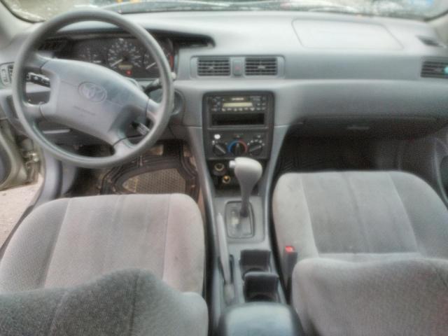 Photo 8 from auction – 2000 TOYOTA CAMRY CE with VIN JT2BG22K3Y0485740