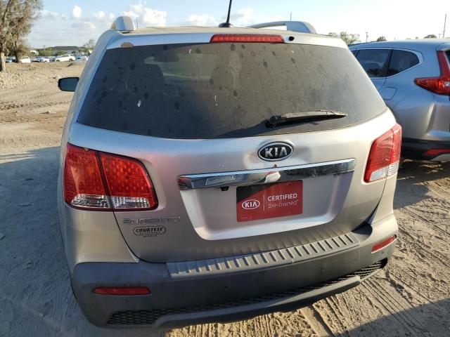 Photo 6 from auction – 2013 KIA SORENTO LX with VIN 5XYKT3A62DG360892
