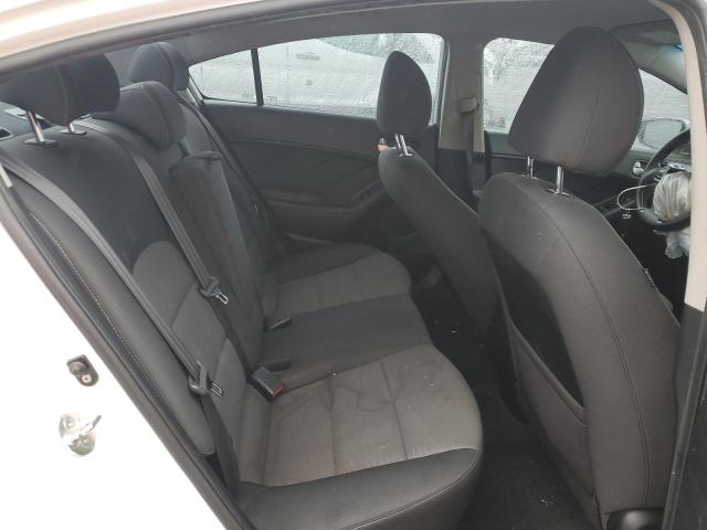 Photo 10 from auction – 2018 KIA FORTE LX with VIN 3KPFL4A72JE206255