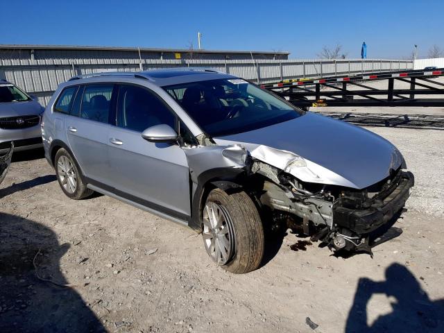 Photo 4 from auction – 2017 VOLKSWAGEN GOLF ALLTR with VIN 3VWH17AUXHM508539