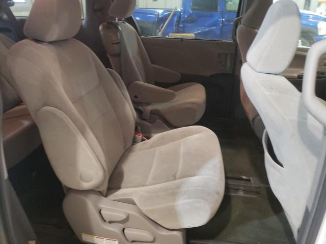 Photo 11 from auction – 2017 TOYOTA SIENNA LE with VIN 5TDKZ3DC7HS799367