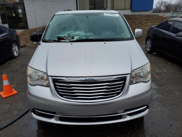 Photo 5 from auction – 2012 CHRYSLER TOWN & COU with VIN 2C4RC1BGXCR188146