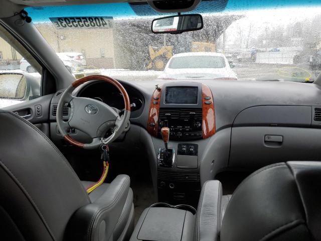 Photo 8 from auction – 2010 TOYOTA SIENNA XLE with VIN 5TDDK4CC3AS028530