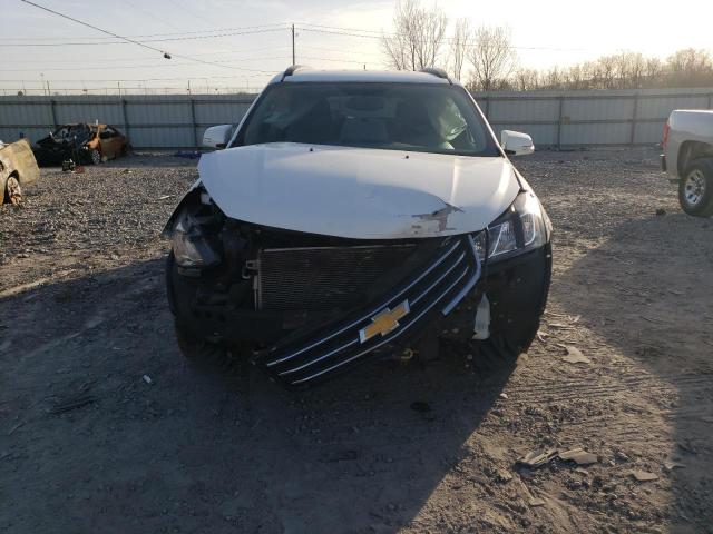 Photo 5 from auction – 2017 CHEVROLET TRAVERSE L with VIN 1GNKRGKD5HJ272807