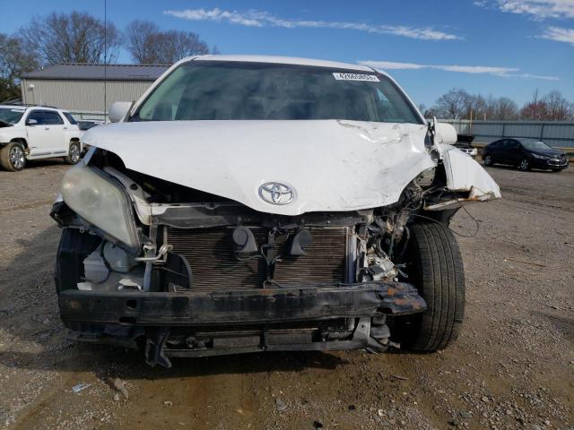 Photo 5 from auction – 2014 TOYOTA SIENNA LE with VIN 5TDKK3DC2ES461925