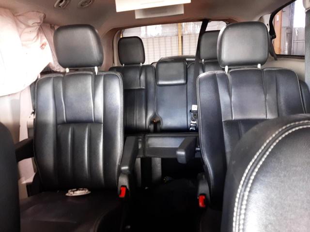 Photo 10 from auction – 2014 CHRYSLER TOWN & COU with VIN 2C4RC1BG3ER399742