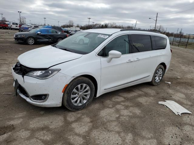 CHRYSLER PACIFICA T 2017 with VIN 2C4RC1BGXHR583726 - Photo from auction