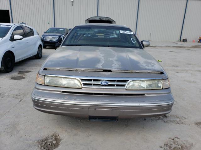 Photo 5 from auction – 1995 FORD CROWN VICT with VIN 2FALP74W3SX206259