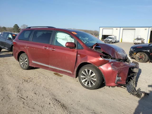 Photo 4 from auction – 2018 TOYOTA SIENNA XLE with VIN 5TDDZ3DC0JS204664