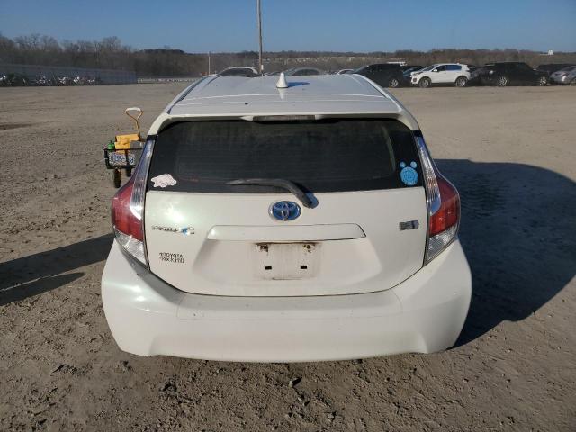 Photo 6 from auction – 2015 TOYOTA PRIUS C with VIN JTDKDTB36F1111662