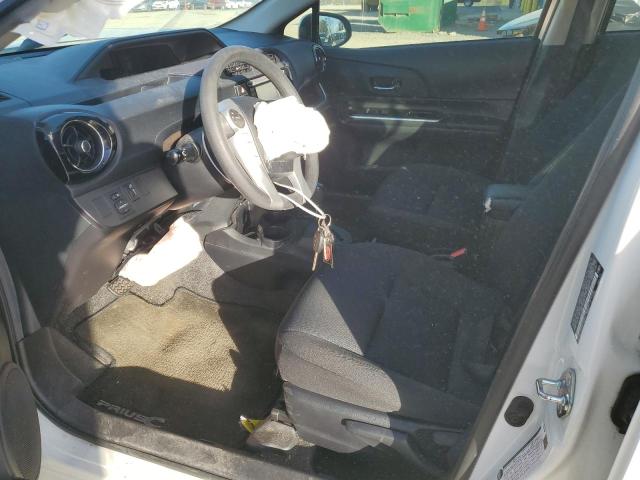 Photo 7 from auction – 2015 TOYOTA PRIUS C with VIN JTDKDTB36F1111662