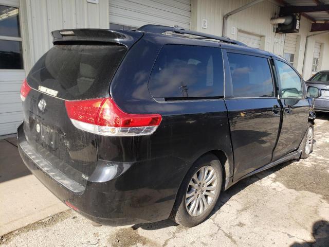 Photo 3 from auction – 2011 TOYOTA SIENNA XLE with VIN 5TDYK3DC6BS169538
