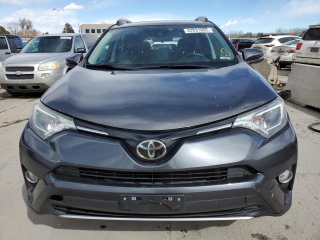 Photo 5 from auction – 2018 TOYOTA RAV4 ADVEN with VIN 2T3RFREV5JW728618
