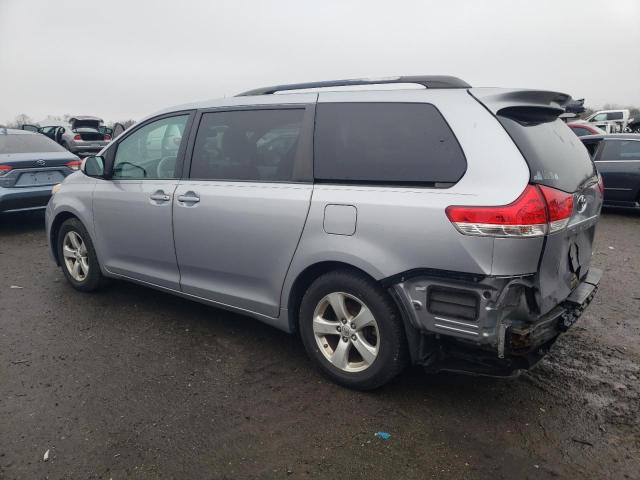 Photo 2 from auction – 2013 TOYOTA SIENNA LE with VIN 5TDKK3DC2DS290348