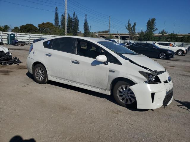 Photo 4 from auction – 2012 TOYOTA PRIUS PLUG with VIN JTDKN3DP4C3013212