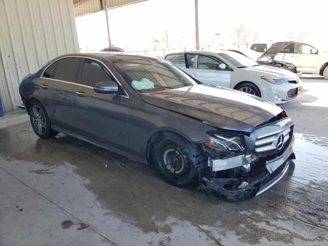 Photo 4 from auction – 2017 MERCEDES-BENZ E 300 with VIN WDDZF4JB6HA167469