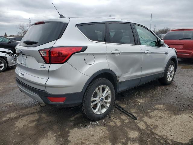 Photo 3 from auction – 2019 FORD ESCAPE SE with VIN 1FMCU9GD0KUA69602