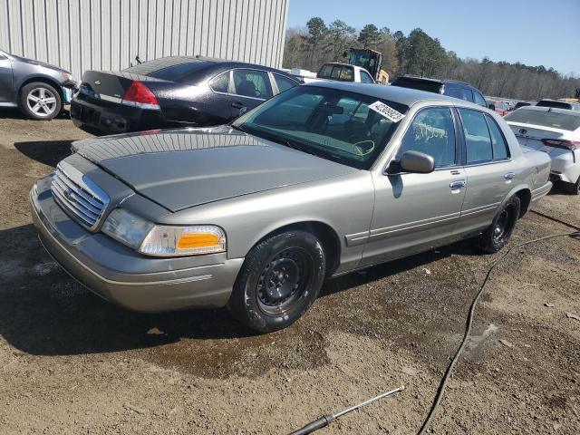 FORD CROWN VICT 2000 with VIN 2FAFP73W3YX116021 - Photo from auction