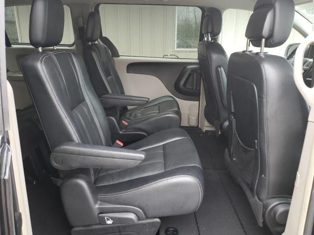 Photo 11 from auction – 2012 CHRYSLER TOWN & COU with VIN 2C4RC1BG1CR375033