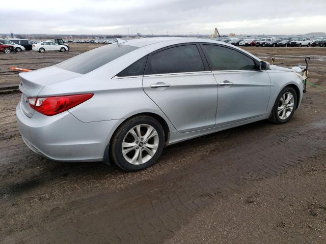 Photo 3 from auction – 2011 HYUNDAI SONATA SE with VIN 5NPEC4AC1BH114818
