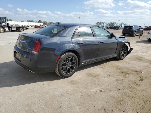 Photo 3 from auction – 2019 CHRYSLER 300 TOURIN with VIN 2C3CCARG0KH682634