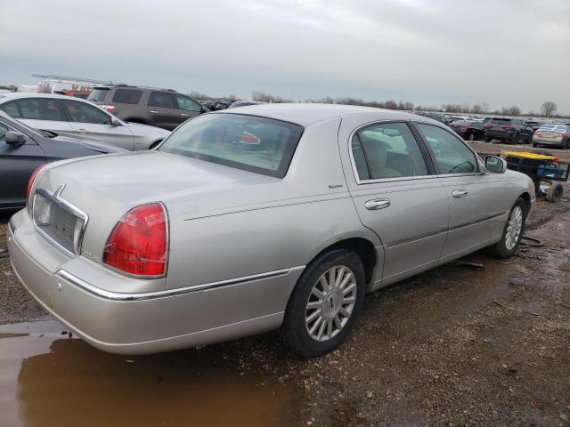 Photo 3 from auction – 2003 LINCOLN TOWN CAR with VIN 1LNHM82W03Y623658