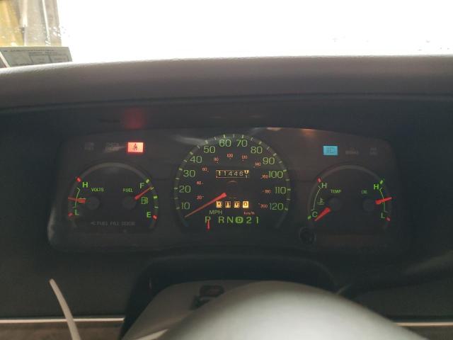 Photo 9 from auction – 1999 FORD CROWN VICT with VIN 2FAFP74W7XX177613