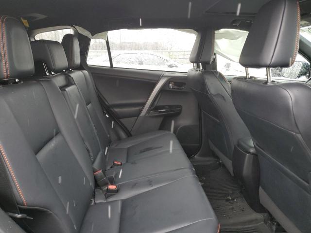 Photo 11 from auction – 2018 TOYOTA RAV4 SE with VIN 2T3JFREV1JW699678