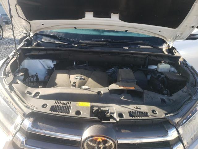 Photo 12 from auction – 2018 TOYOTA HIGHLANDER with VIN 5TDDZRFH8JS807986