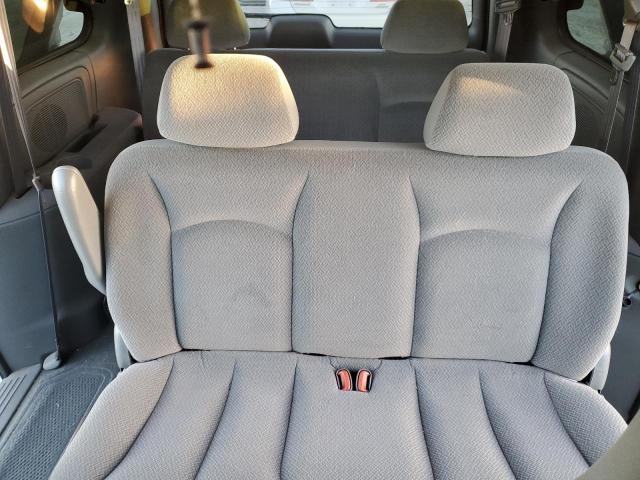 Photo 10 from auction – 2005 CHRYSLER TOWN & COU with VIN 1C4GP45R05B103391