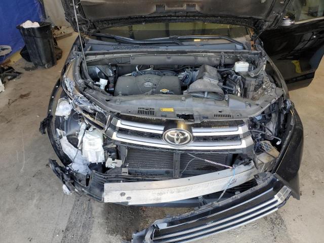 Photo 12 from auction – 2017 TOYOTA HIGHLANDER with VIN 5TDYZRFH4HS223046