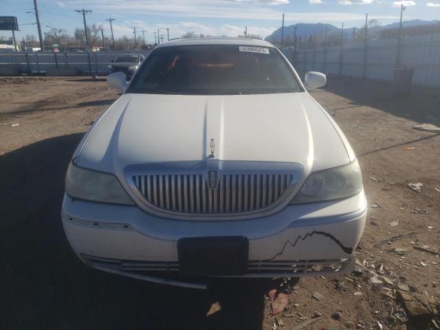 Photo 5 from auction – 2003 LINCOLN TOWN CAR C with VIN 1LNHM83W03Y606843